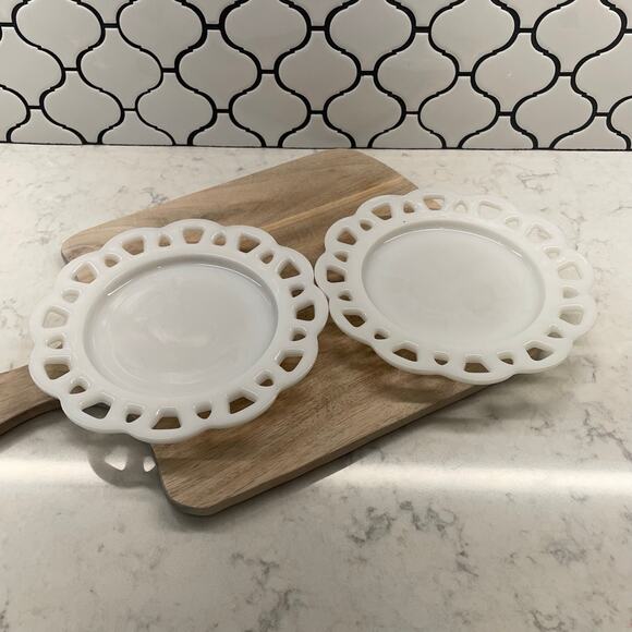 Hazel Atlas Lace Edge Milk Glass 8" Salad Plates, Mid Century, weddings set of 2 - Picture 4 of 4